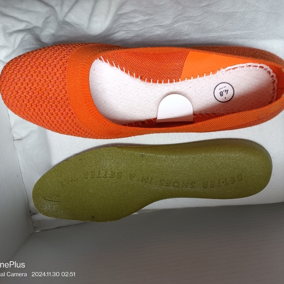 Allbirds Bright orange tree breezers size 6.5 - Picture 10 of 16